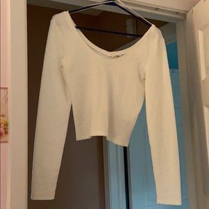 white long sleeve crop top